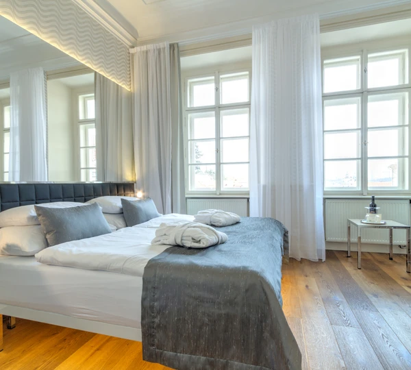 Double room Deluxe with city view